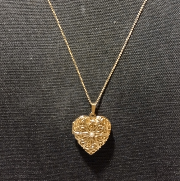 14k over sterling seed pearl locket necklace - Picture 11 of 16